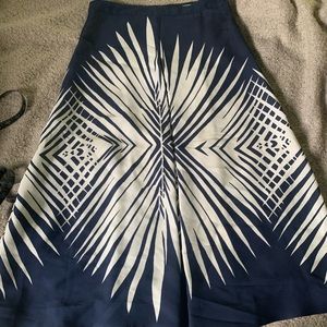 Veronica Beard navy and cream skirt. Silk.